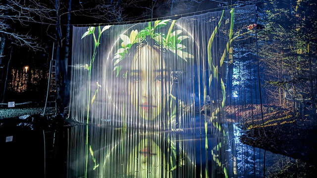 Foto at kunstinstallationen Above Water af Aesop Studio